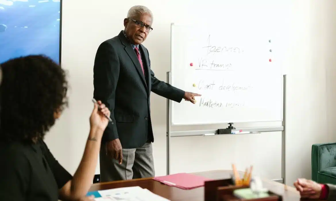 Les incroyables bénéfices de la lecture pour booster la santé mentale des seniors