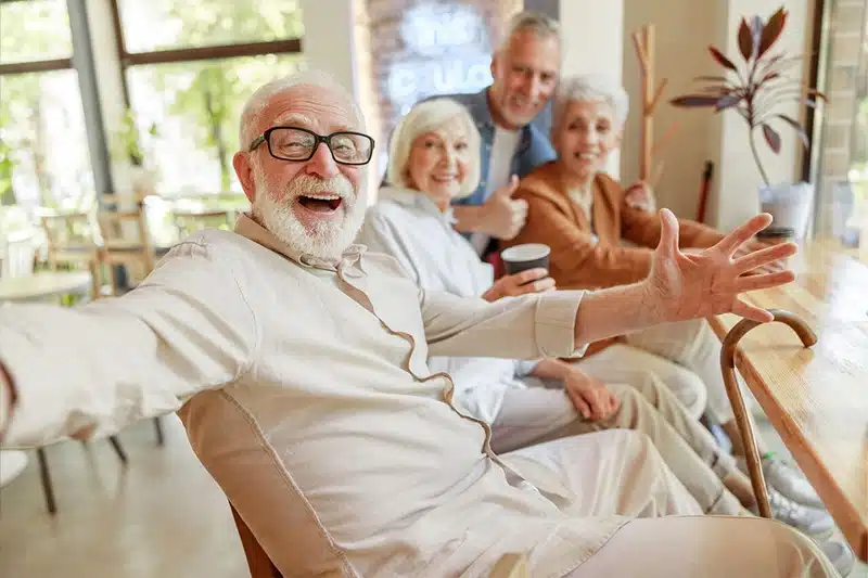 Choisir la bonne mutuelle santé à l’âge de la retraite : astuces et points de vigilance